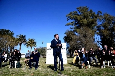 Garro encabezó encuentro con candidatos a legisladores y concejales