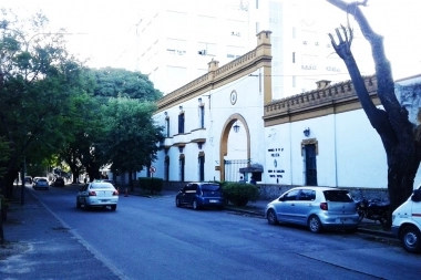 Quiso robar en un taxi y la policía lo atrapó en el acto