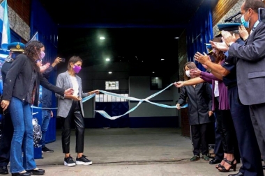 Mayra Mendoza y Sabina Frederic inauguraron una superintendencia de la Policía Federal en Quilmes