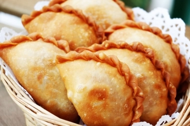 Con show de Rocío Quiros, llega la Fiesta de la Empanada Costera en Santa Elena