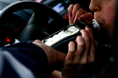 Un concejal radical también presentó un proyecto de “alcohol cero” en La Plata