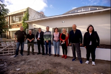 Paredi recorrió una obra en una escuela y destacó el apoyo de Provincia