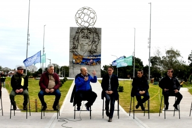Katopodis y Paredi anunciaron acuerdo para terminar el Natatorio de Mar Chiquita