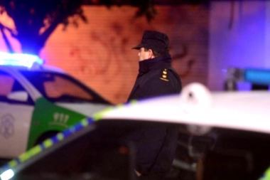 Video: violento ataque comando a un mini mercado de City Bell