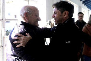Con mejoras en el Hospital Municipal, Kicillof destacó la salud en su visita a Gonzáles Chaves