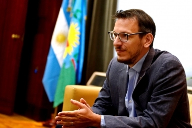 Tras las críticas de la oposición, Cuattromo defendió la reforma jubilatoria del BaPro