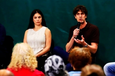 Con críticas al kirchnerismo, Lousteau afianza su candidatura para Jefe de Gobierno