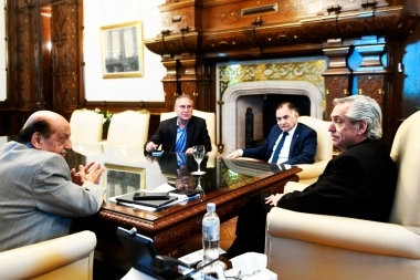 En medio de las internas, Alberto recibió a tres históricos referentes del Conurbano