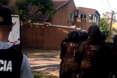 Allanamiento y detención de un nieto del “Pata Medina”: secuestraron armas y drogas