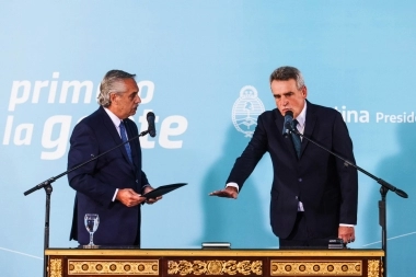 Agustín Rossi juró frente a Alberto Fernández y asumió como nuevo Jefe de Gabinete
