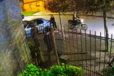 Antes del amanecer y antes del anochecer, los motochorros son los protagonistas