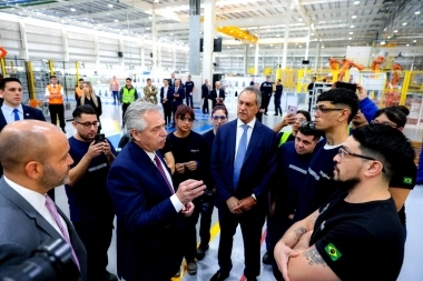 Alberto se mostró junto a Scioli, mientras Massa anunciaba medidas de alivio fiscal