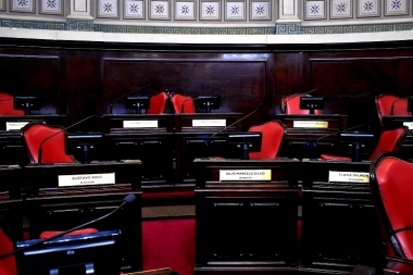Por un nuevo desacuerdo entre oficialismo y oposición se cayó la sesión en el Senado