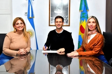 Mantegazza firmó su candidatura a intendente y presentó la lista que lo acompaña