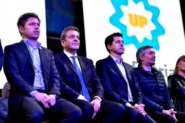 Massa junto a Kicillof, Wado e Insaurralde: "Voy a dejar cada gota de sudor para triunfar"