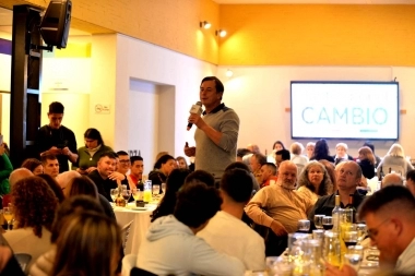 Un sector de bullrichismo platense anunció apoyo a Garro y pidió un “corte de boleta"