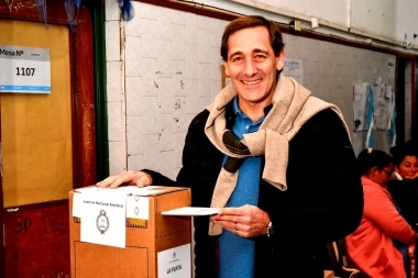 Garro votó en La Plata: “Hay dos cosas sagradas en la vida, la familia y votar con libertad
