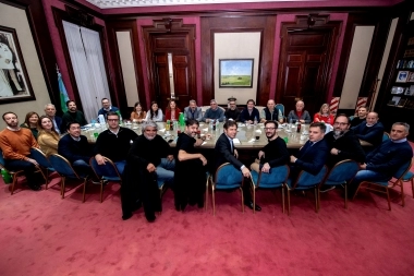 Kicillof encabezó una reunión de Gabinete: busca fortalecer la candidatura de Massa en la Provincia