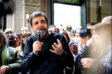 Moreira resistió la ola de distritos amarillos y triunfó ampliamente en San Martín