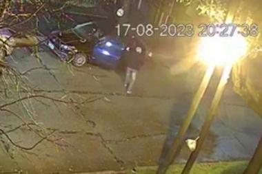 Los malos no escuchan: robaron el auto a una pareja a pesar de los gritos desesperados de la mujer