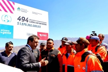 Massa sorteará autos 0KM, motos y electrodomésticos para estimular el consumo