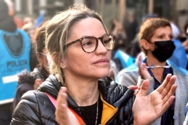 Píparo descartó implementación de vouchers para educación en la Provincia