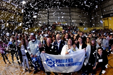 Paredi y Walter Wini lanzaron la campaña en Mar Chiquita: “Nunca más a la derecha"
