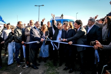 Kicillof retrucó a intendentes de Juntos y dijo que Vidal no daba “ni un vaso de agua a los peronistas"