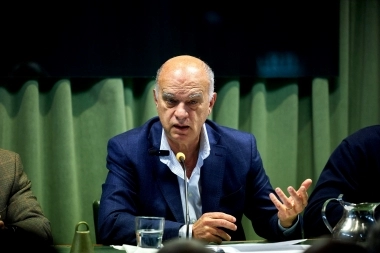 Para Grindetti, es “demagogia” el plan de Kicillof de disolver la Jefatura de Gabinete