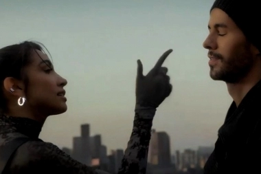 Furor total por el videoclip de María Becerra y Enrique Iglesias en “Así es la Vida”