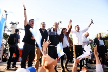 “La Patoneta” llegó a La Plata: Garro, Bullrich y Grindetti por “el fin del kirchnerismo”