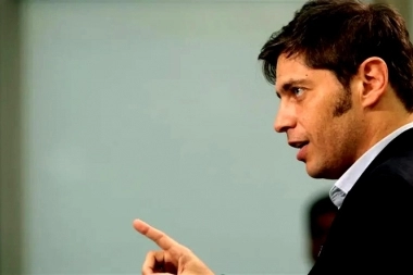 Kicillof arremetió contra Milei y aseguró que sus propuestas son en realidad “amenazas”