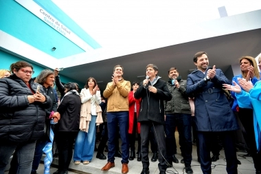 Kicillof inauguró un CAPS en San Vicente y aseguró que “el Estado garantiza que haya salud”