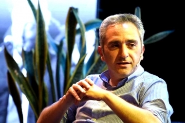 Para Larroque, hubieron “cuestiones de fondo” que contribuyeron a  la derrota del peronismo