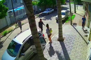 Víctimas mujeres: le mordieron la mano y se llevaron el auto, a otra Spiderman se le metió por el balcón