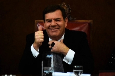 Montenegro reestructura su gabinete en Mar del Plata: recortes, unificaciones y nuevas áreas