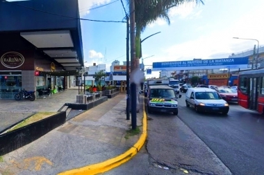 Infeliz año nuevo: delivery fue a entregar un pedido y motochorros lo dejaron a pie por tercera vez