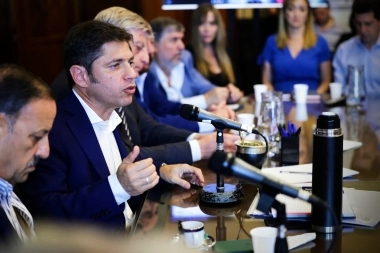 Kicillof e intendentes despliegan sus “Mesas de Resistencia” contra las políticas de Milei