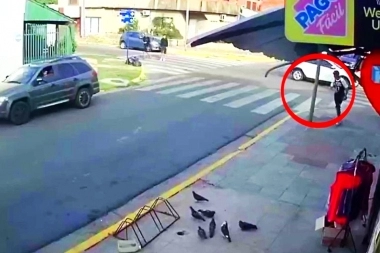 En el "lejano Conurbano oeste", un hombre y su bebé amenazados con un rifle, otro fue asaltado por pirañas