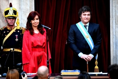 El mundo del revés: Cristina elogió varios aspectos del gobierno de Milei