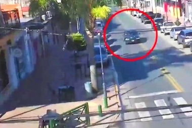 Dos hombres que circulaban en auto y a los tiros, fueron detenidos por el COT