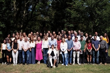 Cumbre del PJ bonaerense: el peronismo pidió convocar a Kicillof, Massa y Cristina