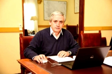 Gastón criticó el recorte de fondos de Milei y destacó la relación “fluida” con Kicillof