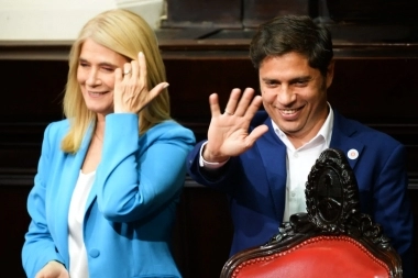 Kicillof, la antítesis de Milei: “Gobierno protector, Estado presente y pueblo solidario”