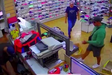 "Quédense tranquilas, con ustedes no es": dijeron caballerosos ladrones cuando desvalijaron un local
