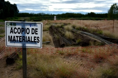 Egüen le reclamó a Provincia la reactivación de la obra de la planta de cloacas en 25 de Mayo