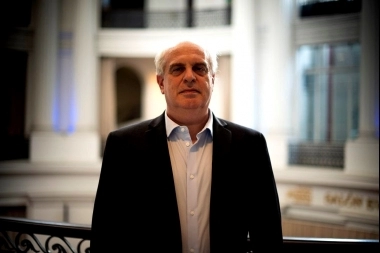 Senador PRO arremetió contra Kreplak y ratificó su rechazo a la creación de empresas de salud