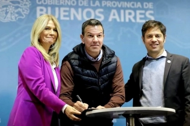 Sciaini firmó junto a Kicillof el desembolso del Fondo de Fortalecimiento Fiscal Municipal