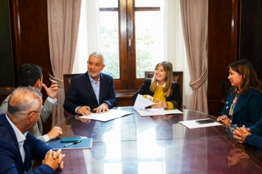 Alak y Álvarez Rodríguez acordaron que en las delegaciones comunales de La Plata se podrá tramitar el DNI