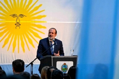 Festejos de la Revolución de Mayo en Bahía Blanca: Susbielles llamó a trabajar colectivamente